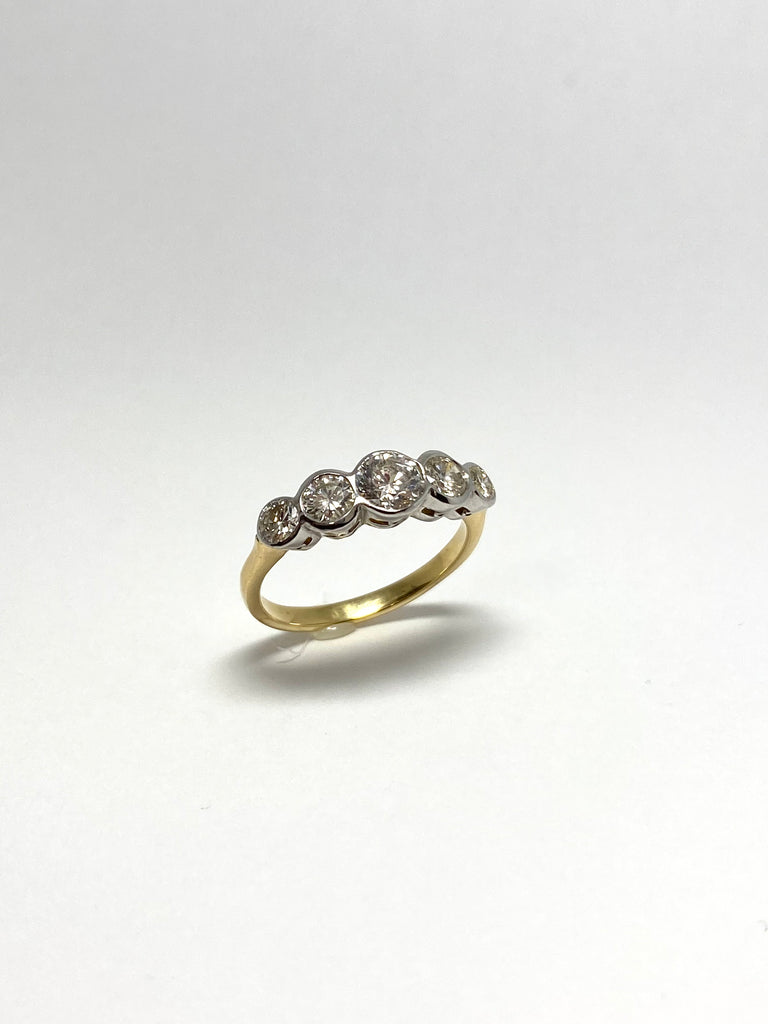 18CT 1.40CT 5 STONE RUBOVER SET RING