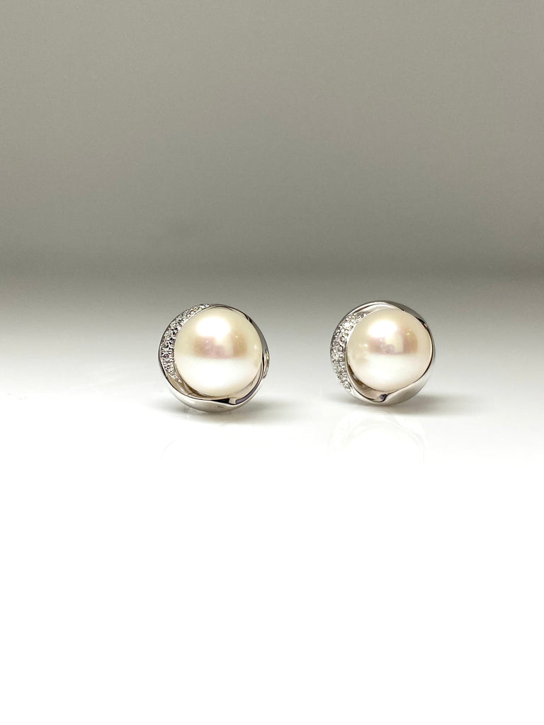 9CT WHITE GOLD PEARL STUD EARRINGS