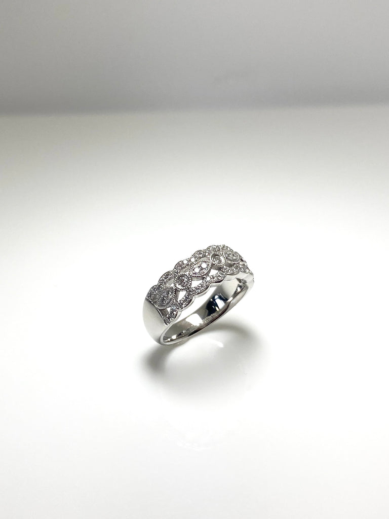 PLATINUM 41PT 3 ROW DIAMOND RING