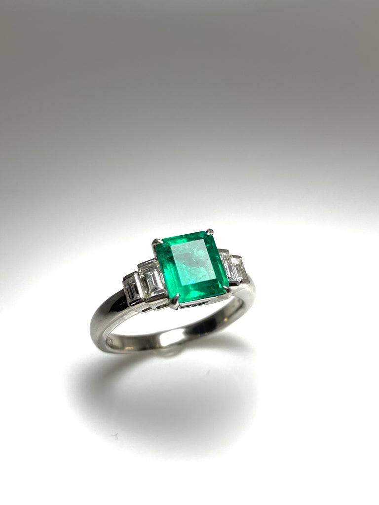 2.03CT COLUMBIAN EMERALD AND 75PT BAGUETTE DIAMOND PLATINUM RING