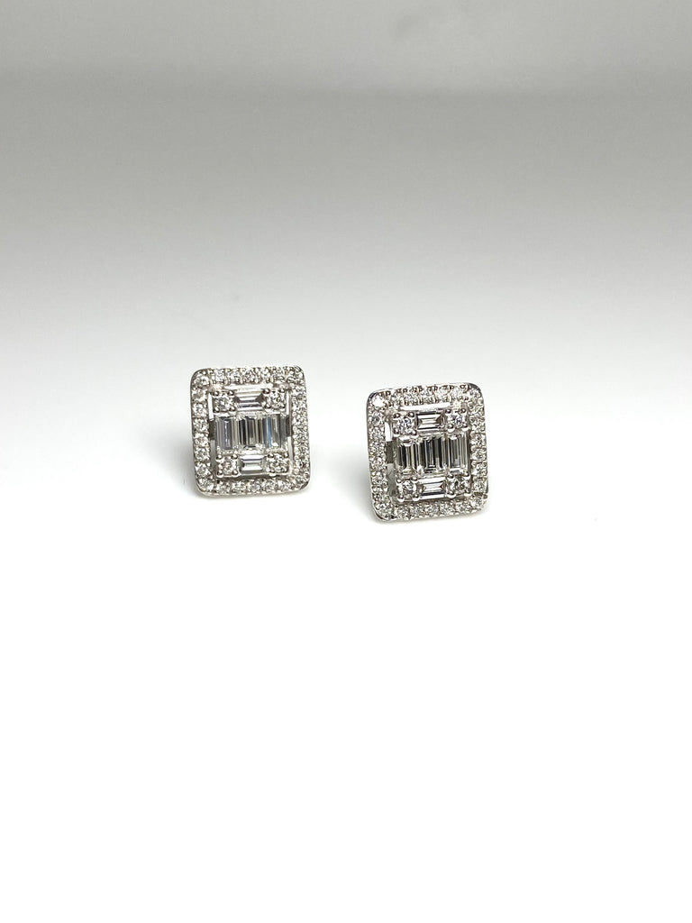 18CT 80PT DIAMOND CLUSTER EARRINGS