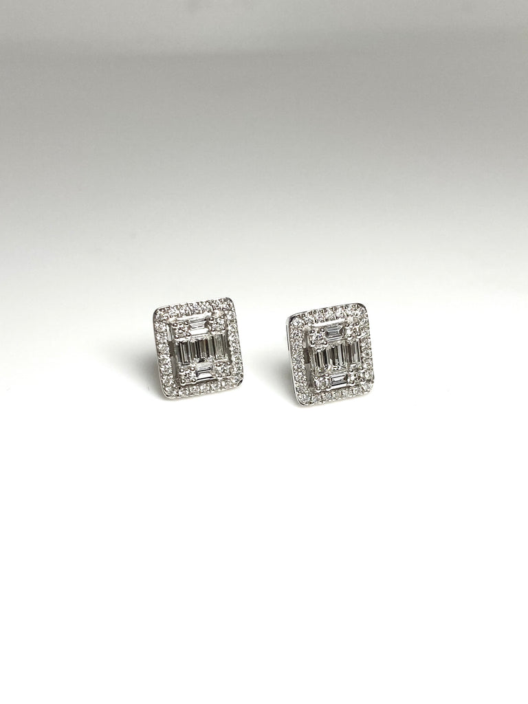 18CT 80PT DIAMOND CLUSTER EARRINGS