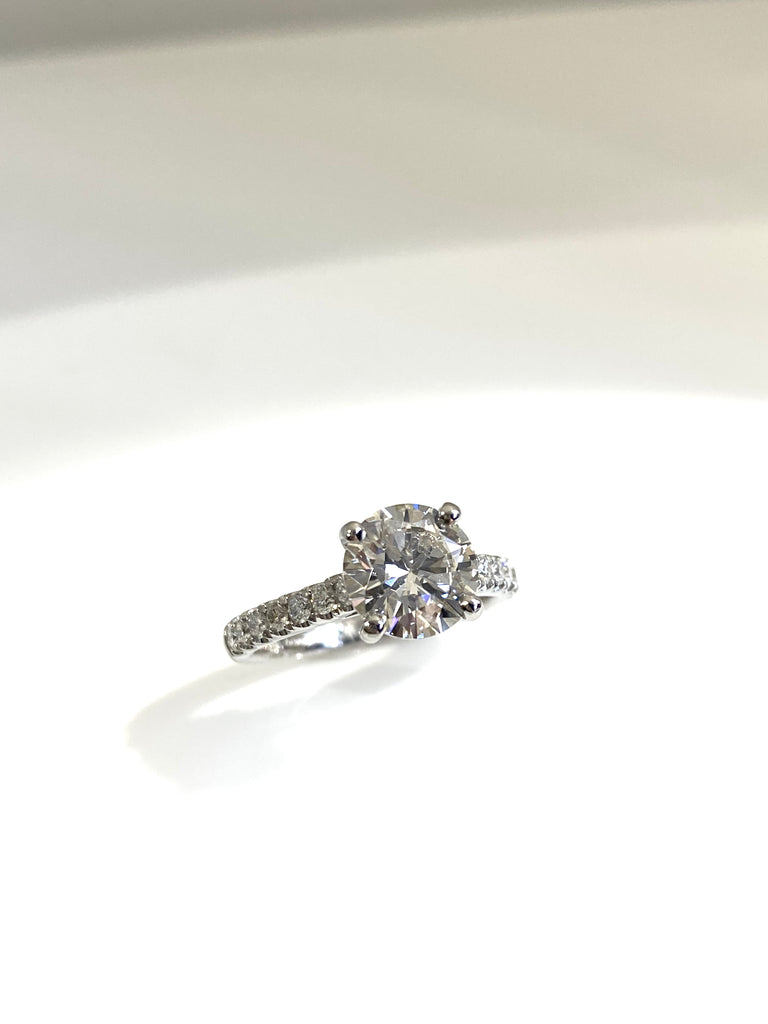 PLATINUM 2.35CT DIAMOND SOLITAIRE WITH SHOULDERS