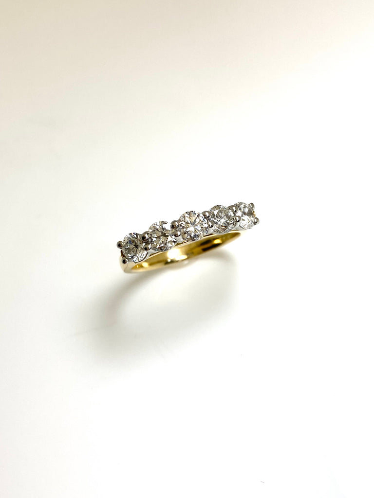 18CT YELLOW GOLD  1.20CT 5 STONE DIAMOND RING