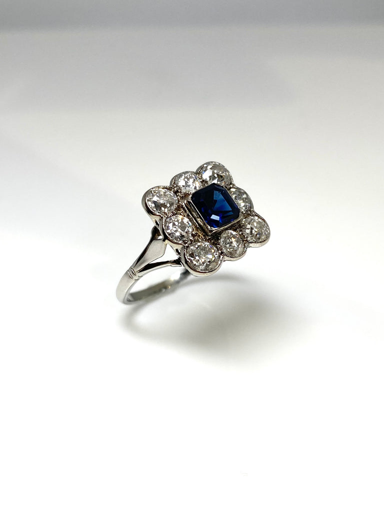 18CT WHITE GOLD VICTORIAN 1.12CT SAPPHIRE AND DIAMOND RING