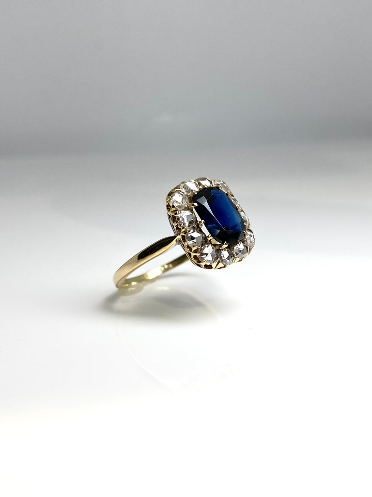 VICTORIAN DIAMOND AND AUSTRALIAN SAPPHIRE RING