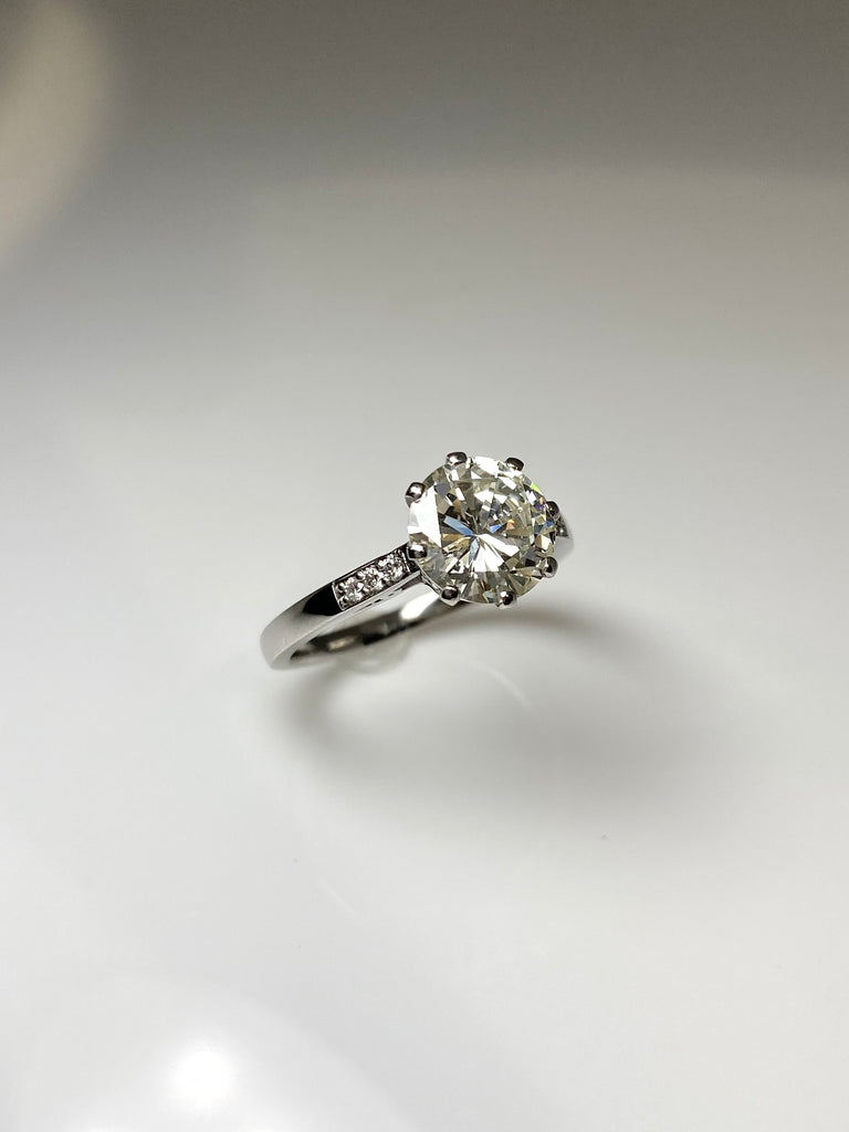 VINTAGE PLATINUM 1.70CT ROUND BRILLIANT CUT DIAMOND SOLITAIRE