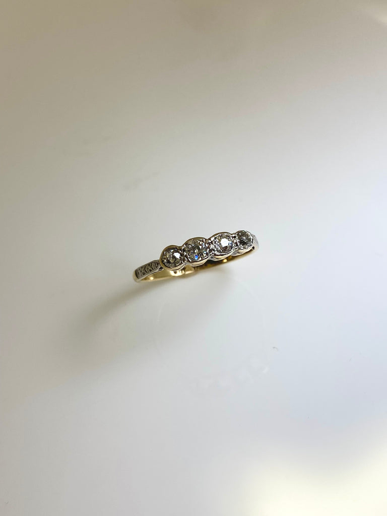 9CT GOLD AND PLATINUM 40PT VICTORIAN DIAMOND RING