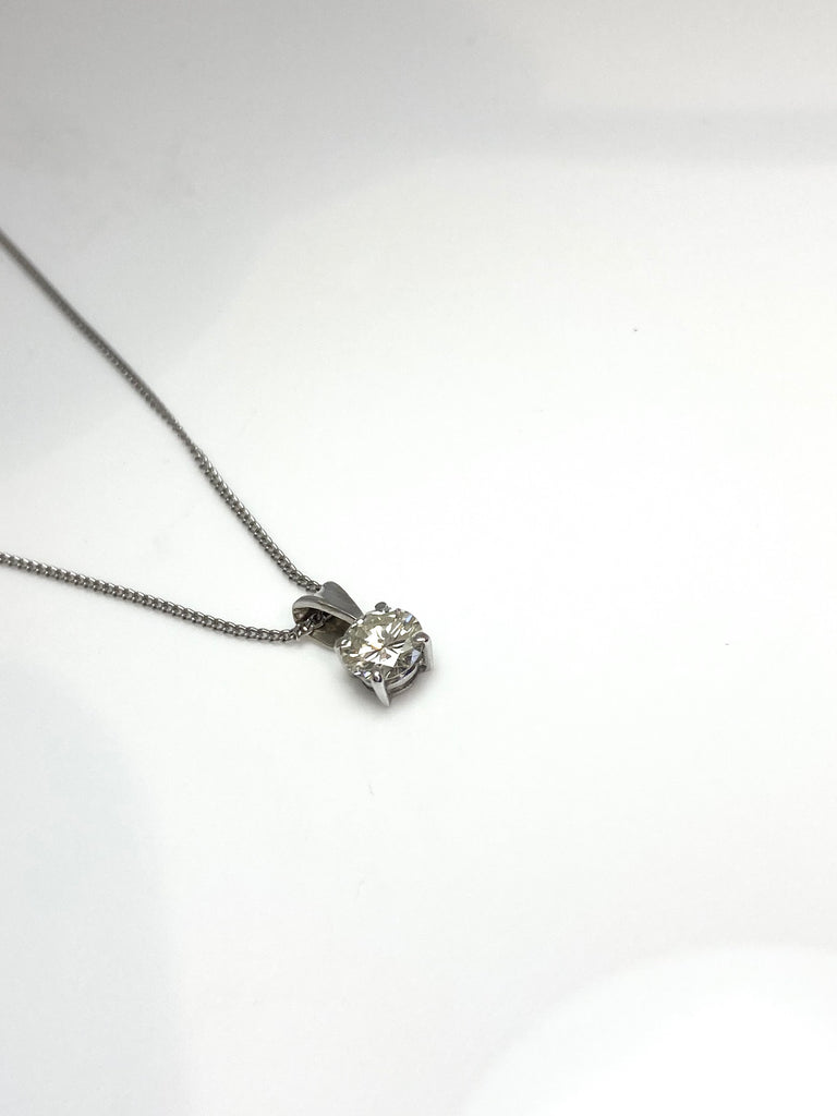 18CT SOLITAIRE 70PT DIAMOND PENDANT