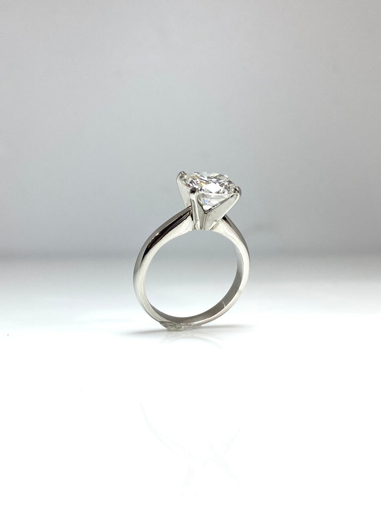 PLATINUM 2.12CT DIAMOND SOLITAIRE RING