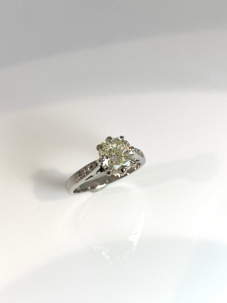 PLATINUM 1.71CT OLD EUROPEAN CUSHION CUT DIAMOND RING