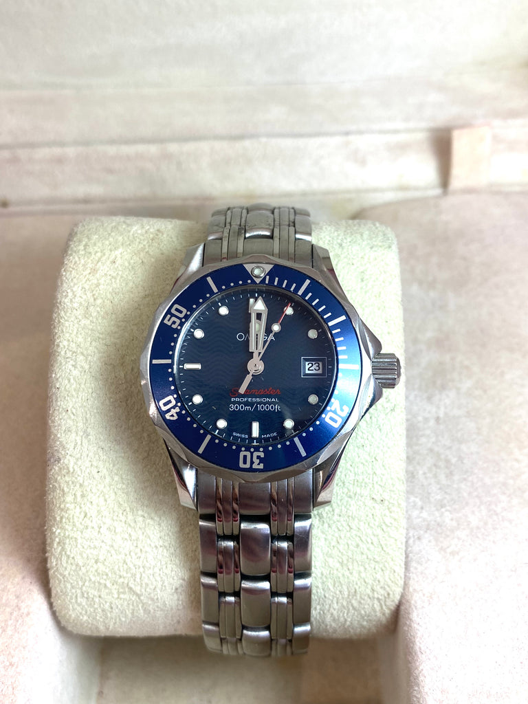 LADIES OMEGA SEAMASTER DIVER 300M 28MM