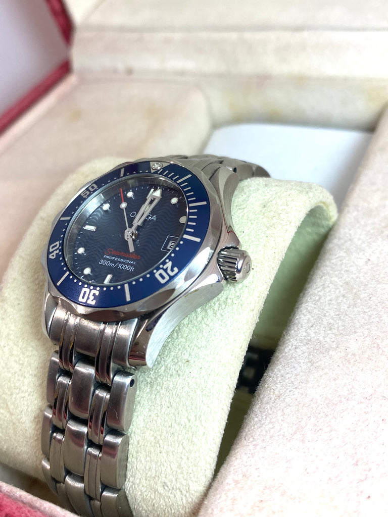 LADIES OMEGA SEAMASTER DIVER 300M 28MM