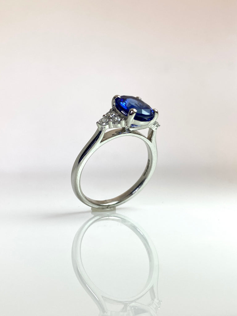 PLATINUM 2.00CT SRI LANKAN SAPPHIRE RING WITH TREFOIL SHOULDERS