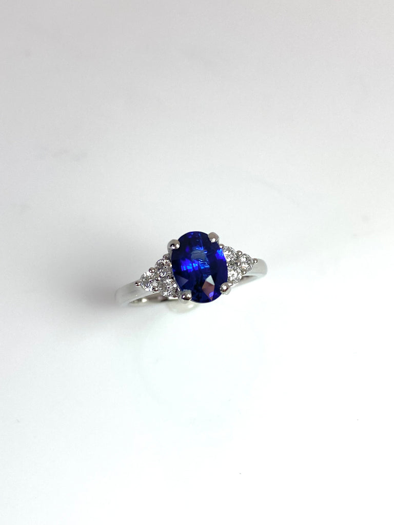 PLATINUM 1.64CT SRI LANKAN SAPPHIRE RING