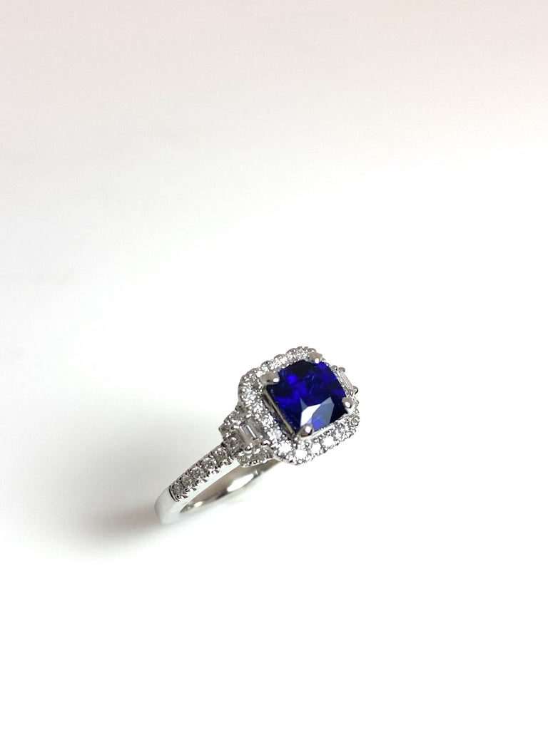 PLATINUM 1.15CT SAPPHIRE RING WITH DIAMOND HALO AND SHOULDERS