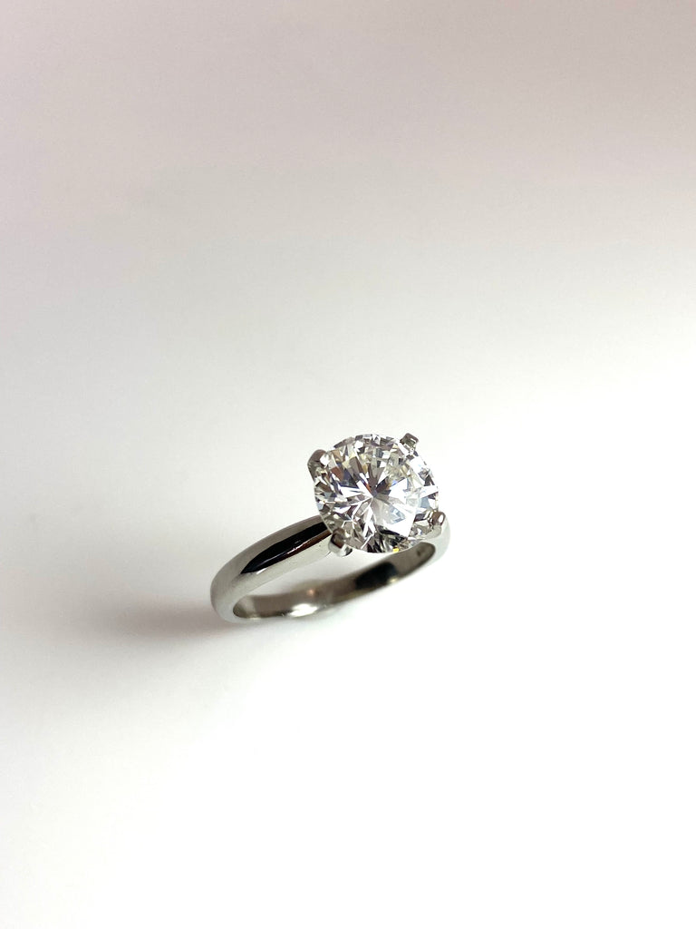 PLATINUM 2.12CT DIAMOND SOLITAIRE RING