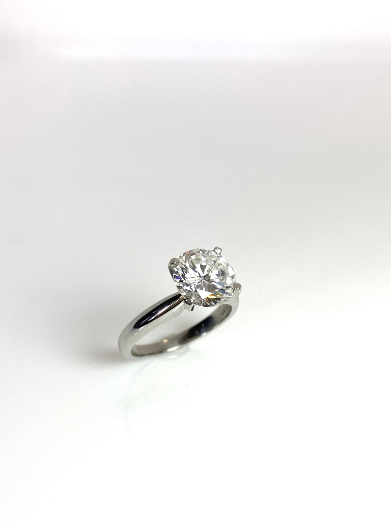 PLATINUM 2.12CT DIAMOND SOLITAIRE RING