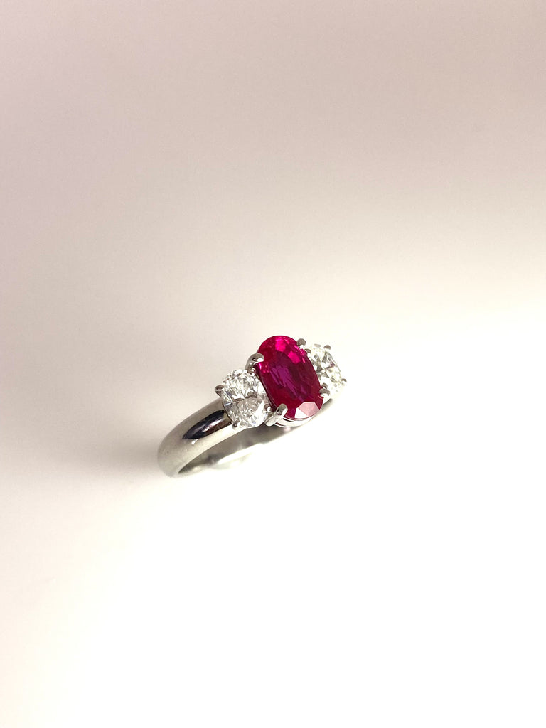 PLATINUM TRILOGY RING WITH RUBY AND DIAMONDS