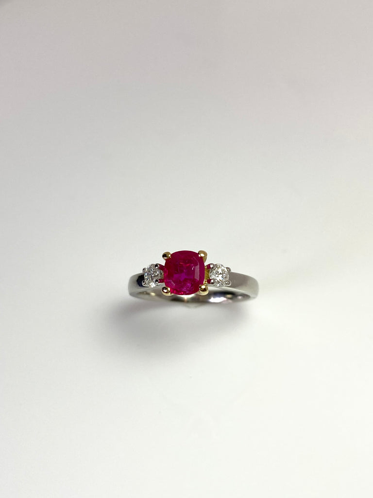 PLATINUM 98PT NATURAL BURMESE RUBY WITH DIAMONDS RING