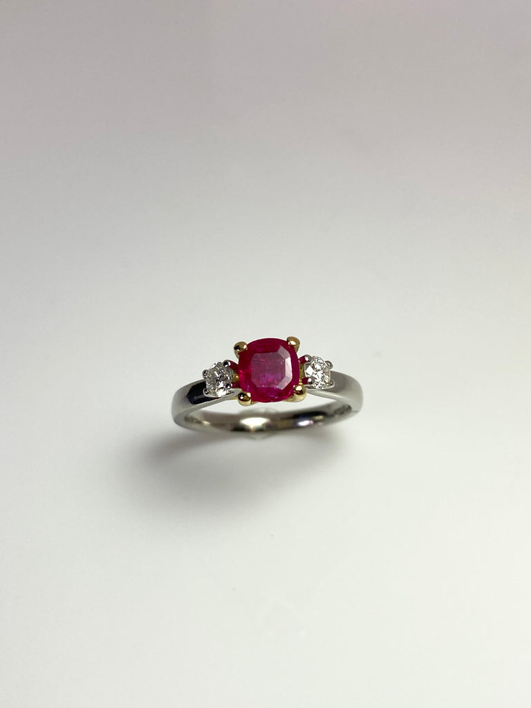 PLATINUM 98PT NATURAL BURMESE RUBY WITH DIAMONDS RING